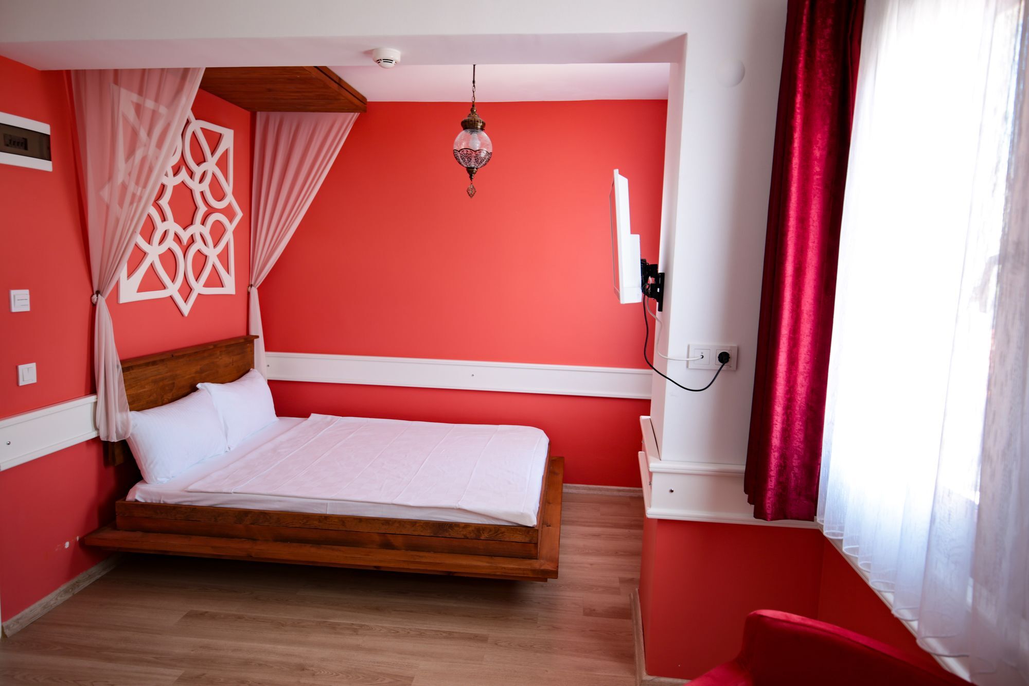 Menendi Otel فوكا المظهر الخارجي الصورة